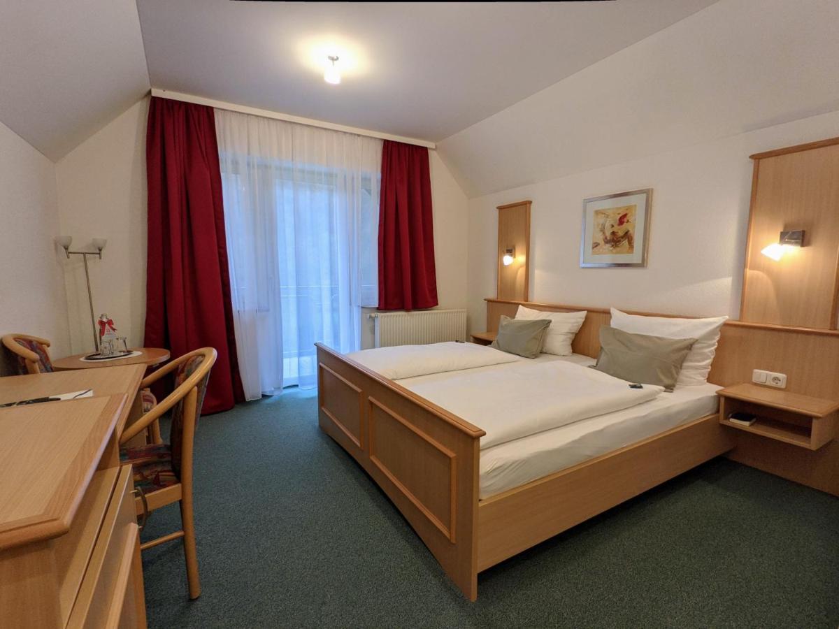 Gräfendorf Hotel Saaletalstuben מראה חיצוני תמונה